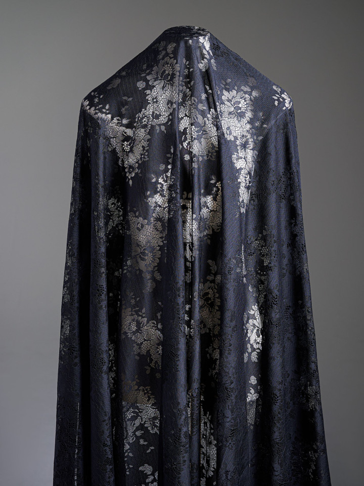 Кружево с ресничками шантильи Р435 (цена за купон 150см*280см) чёрный