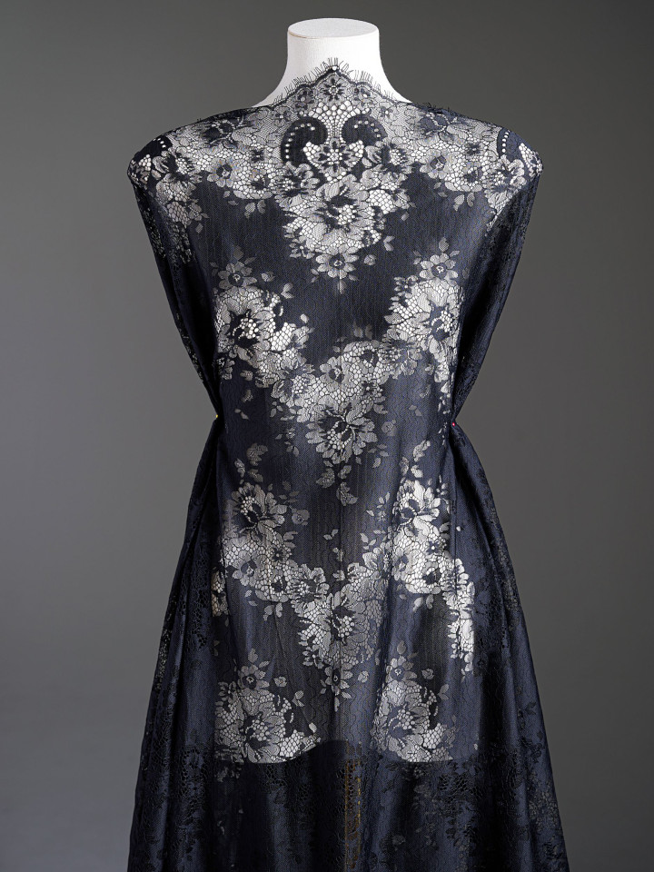 Кружево с ресничками шантильи Р435 (цена за купон 150см*280см) чёрный