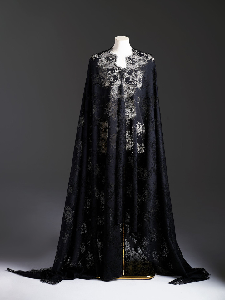 Кружево с ресничками шантильи Р435 (цена за купон 150см*280см) чёрный