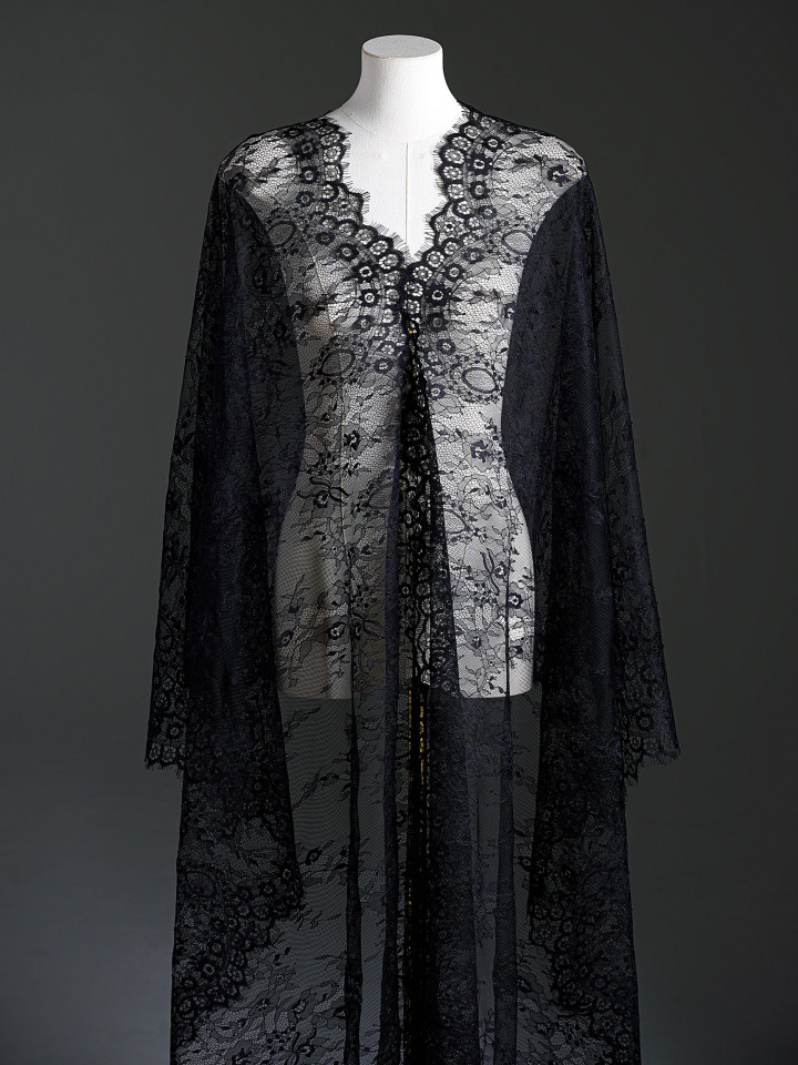 Кружево с ресничками шантильи Р436 (цена за купон 75см*290см) чёрный