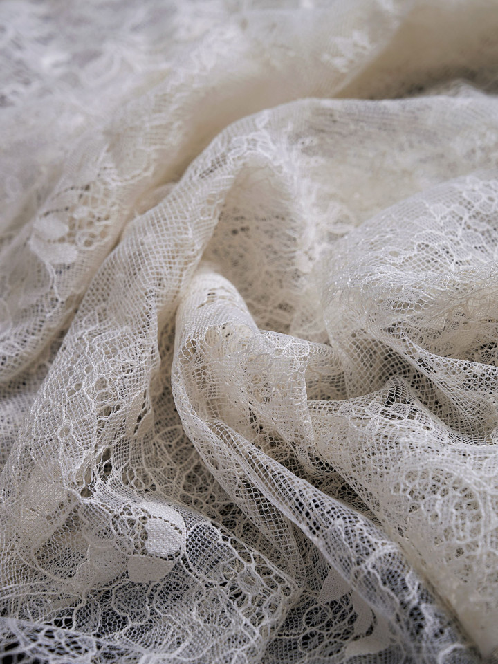 Кружево с ресничками шантильи Р438 (цена за купон 63см*290см) сливочный