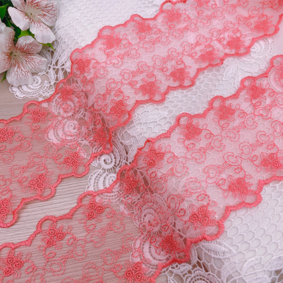 Вышивка на сетке В892 цвет розово-коралловый