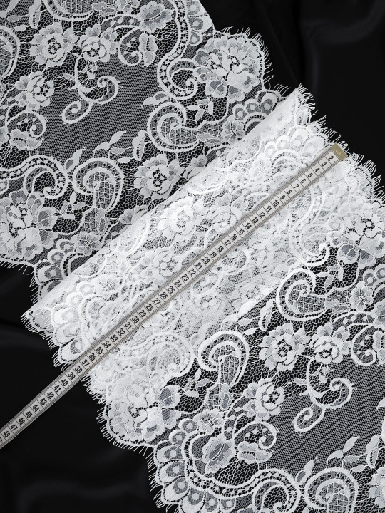 Кружево с ресничками шантильи Р424 (цена за купон 280см*40см)