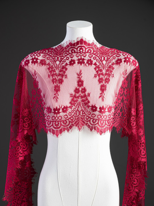 Кружево с ресничками Р411 (цена за купон 280см*30см)