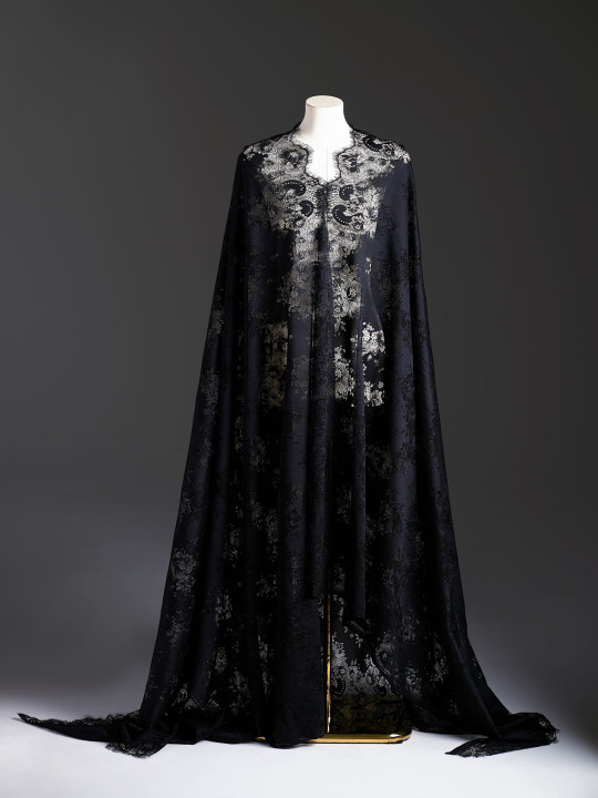 Кружево с ресничками шантильи Р435 (цена за купон 150см*280см) чёрный