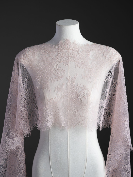 Кружево с ресничками шантильи Р425 (цена за купон 35см*290см) пудровый