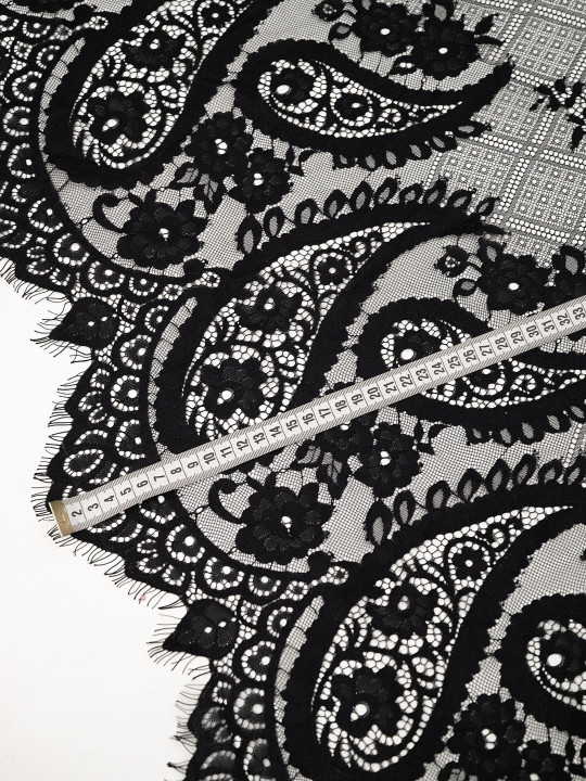 Кружево с ресничками шантильи Р423 (цена за купон 150см*290см) чёрный