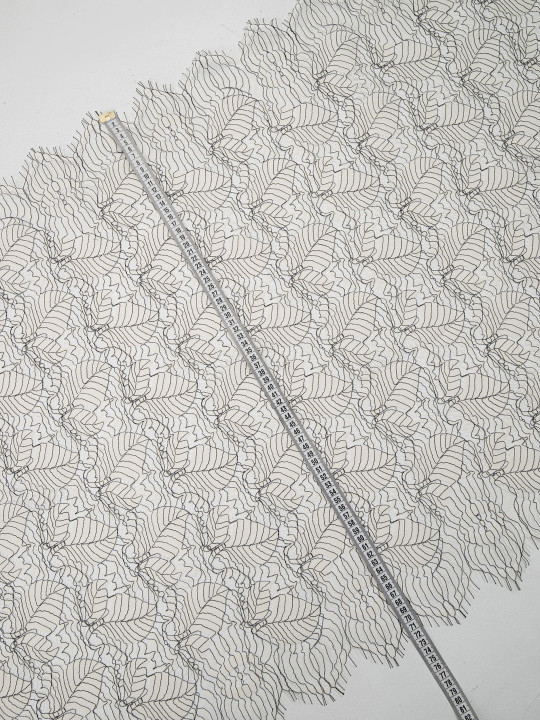 Кружево с ресничками шантильи Р429 (цена за купон 73см*280см) сумрачный белый