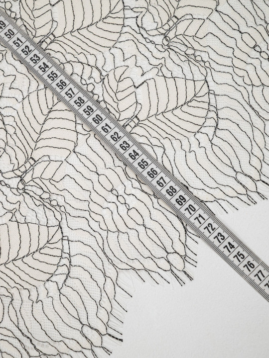 Кружево с ресничками шантильи Р429 (цена за купон 73см*280см) сумрачный белый